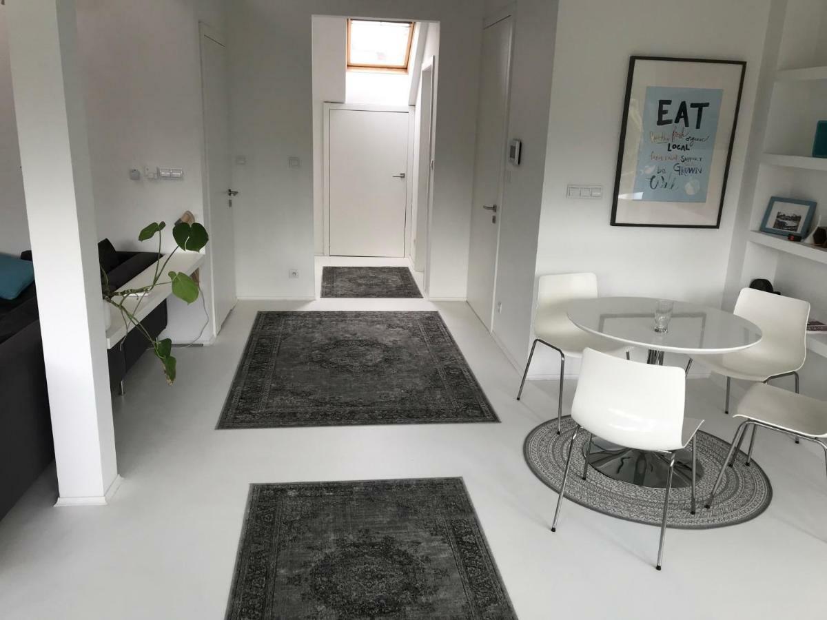 Loft 85 M2 Wilanow Krolewski Self Checkin Varsó Kültér fotó